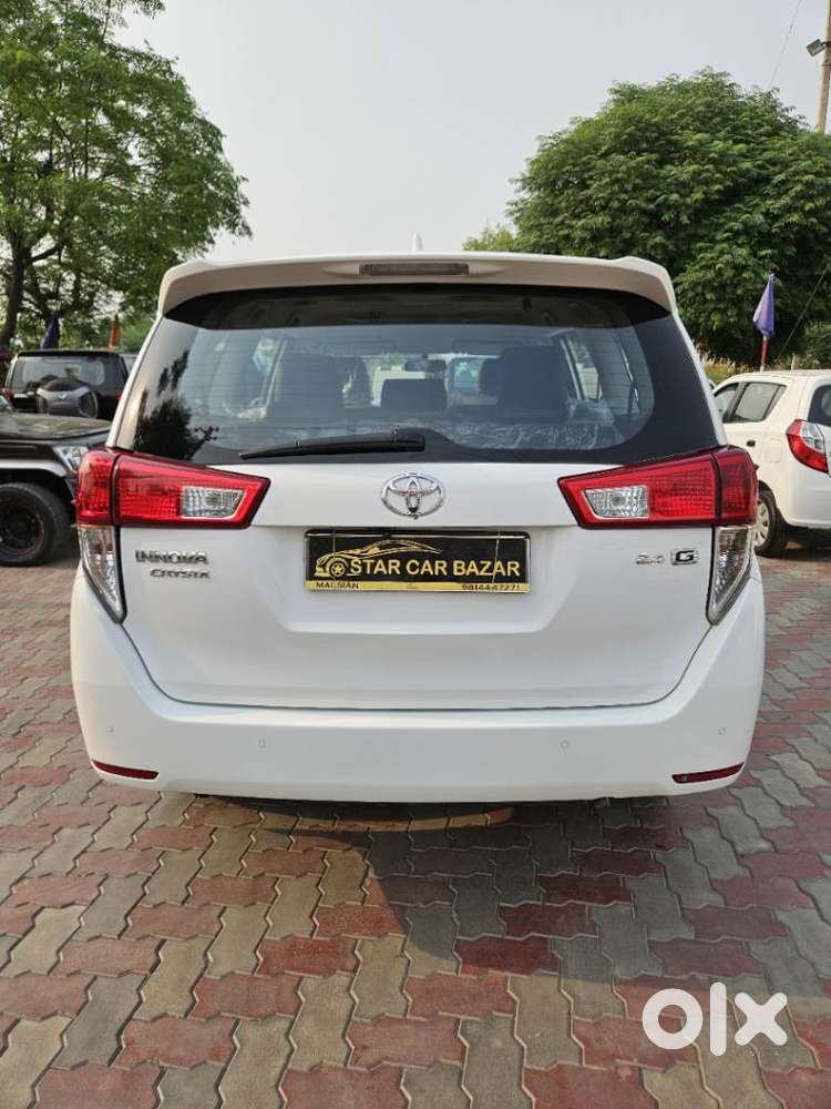 Toyota Innova Crysta 2.4 G Mt 8s, 2019, Diesel