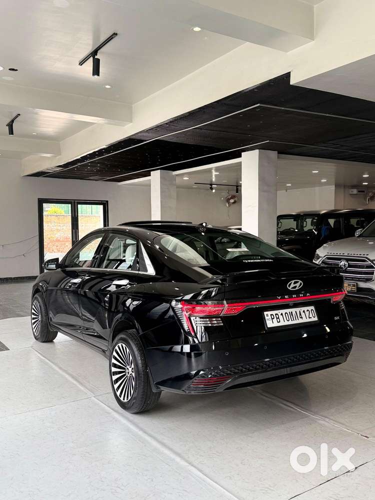 Hyundai Verna Sx 1.5 Petrol Ivt, 2026, Petrol