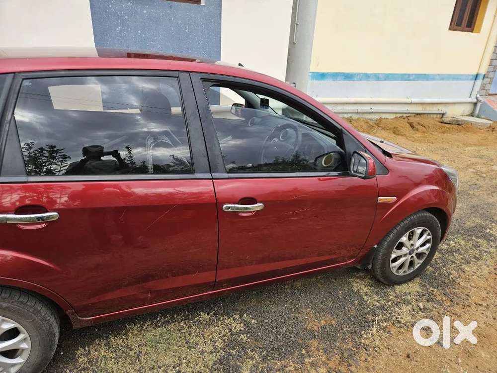 Ford Figo Titanium 2014 Diesel