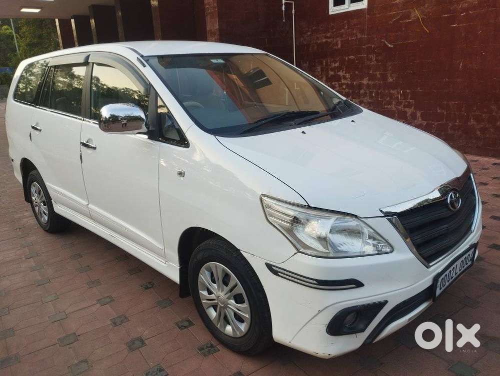 Toyota Innova 2.5 G (diesel) 8 Seater, 2014, Diesel