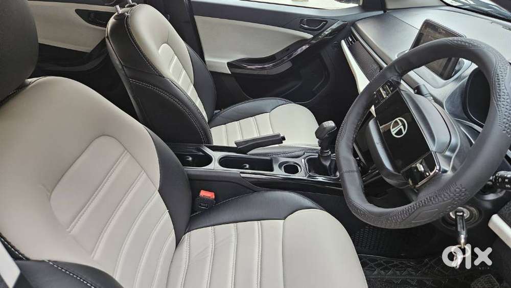 Tata Nexon Pure 1.2 S Revotron Petrol 6 Mt, 2025, Cng & Hybrids