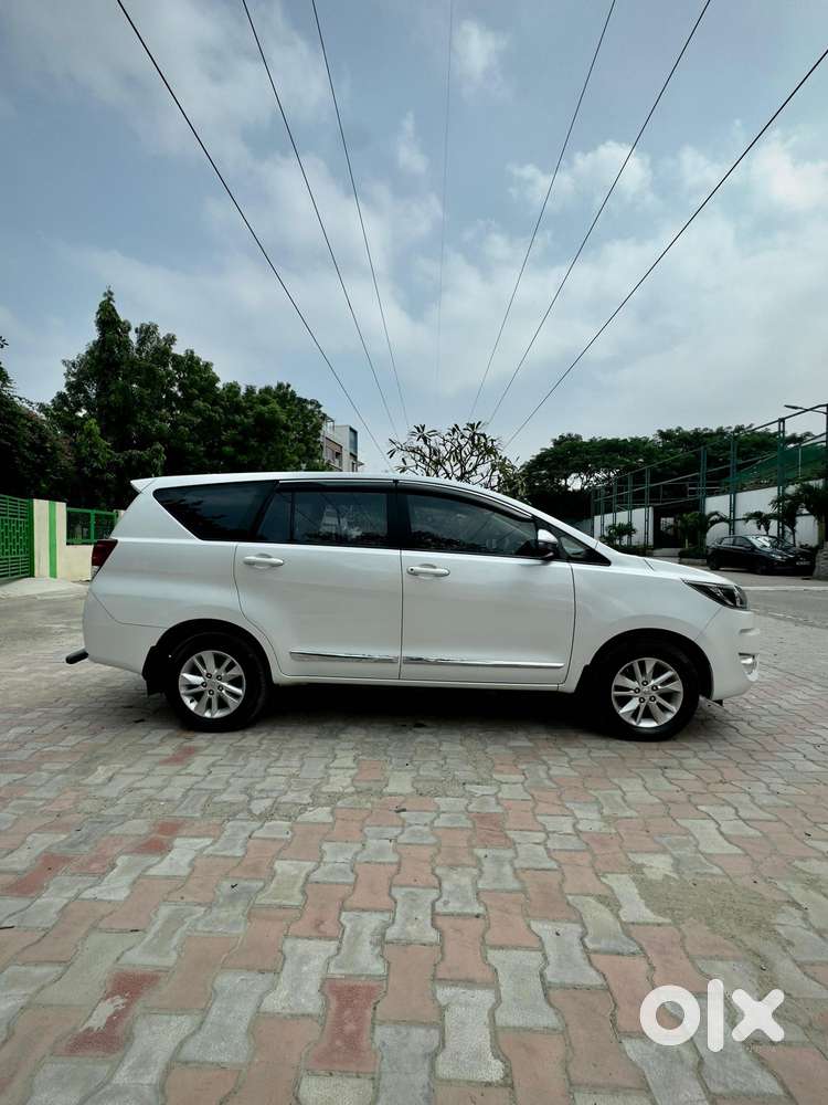 Toyota Innova Crysta [2020-ongoing] 2.7 Gx Mt 7 Str, 2023, Diesel