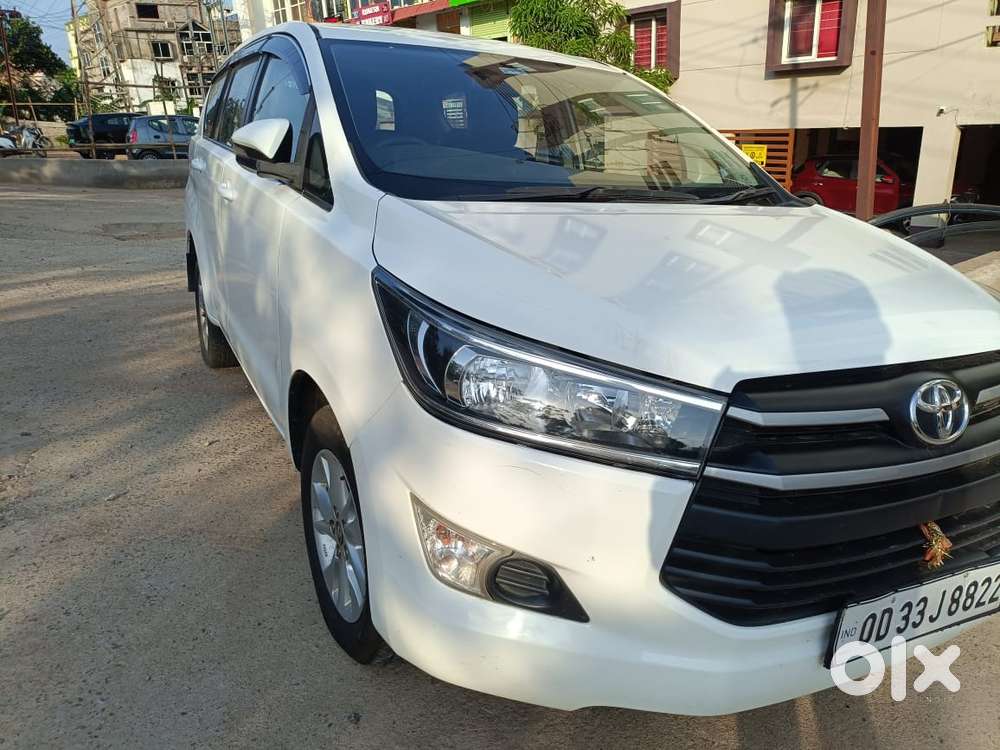 Toyota Innova Crysta 2.4 G Mt 8s, 2016, Diesel