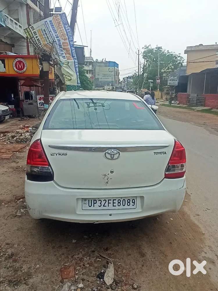 Toyota Etios Diesel 2014 Urgent Sell Jisko Lena Ohi Sms Kare