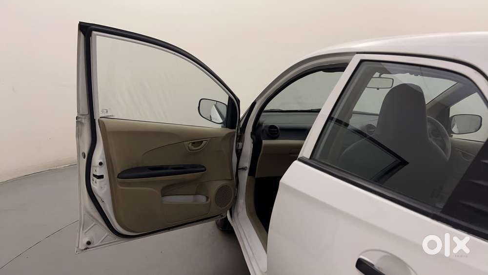Honda Brio 1.2 E Mt, 2015, Petrol