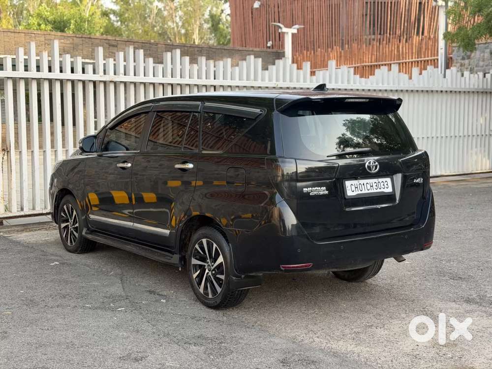 Toyota Innova Crysta [2020-ongoing] 2.4 Gx 7 Str, 2022, Diesel
