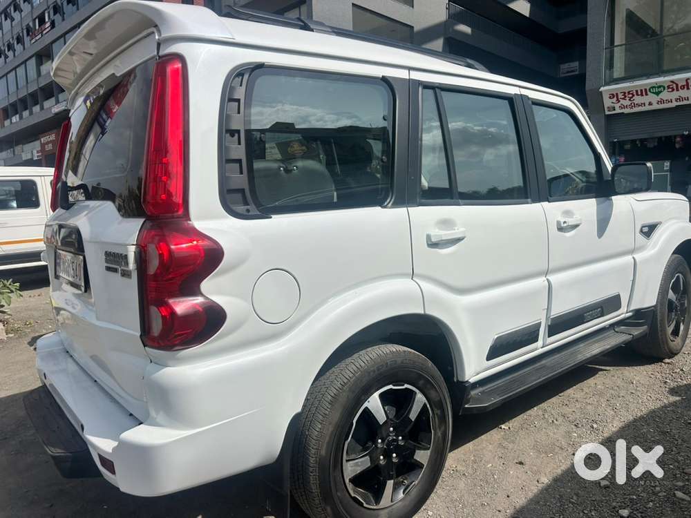 Mahindra Scorpio Classic 2025