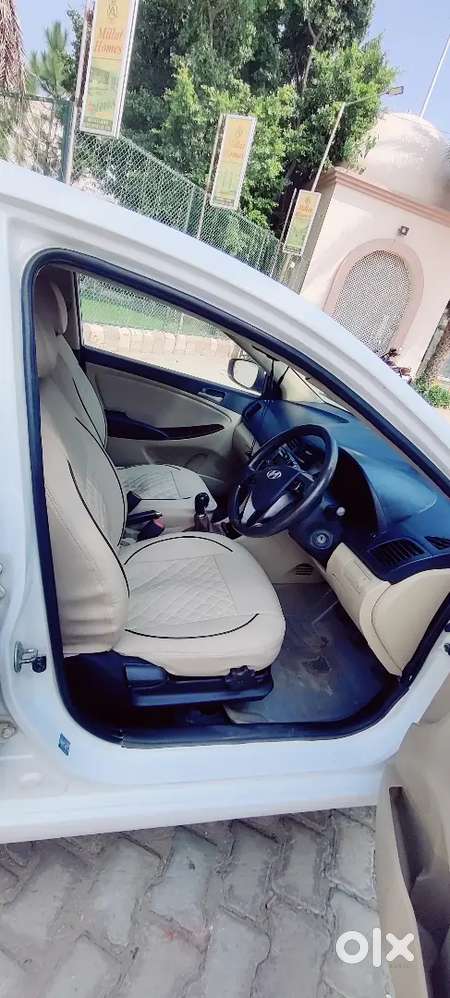 Hyundai Fluidic Verna 2016