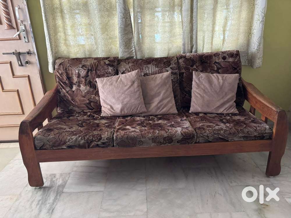 3+2 sofa set