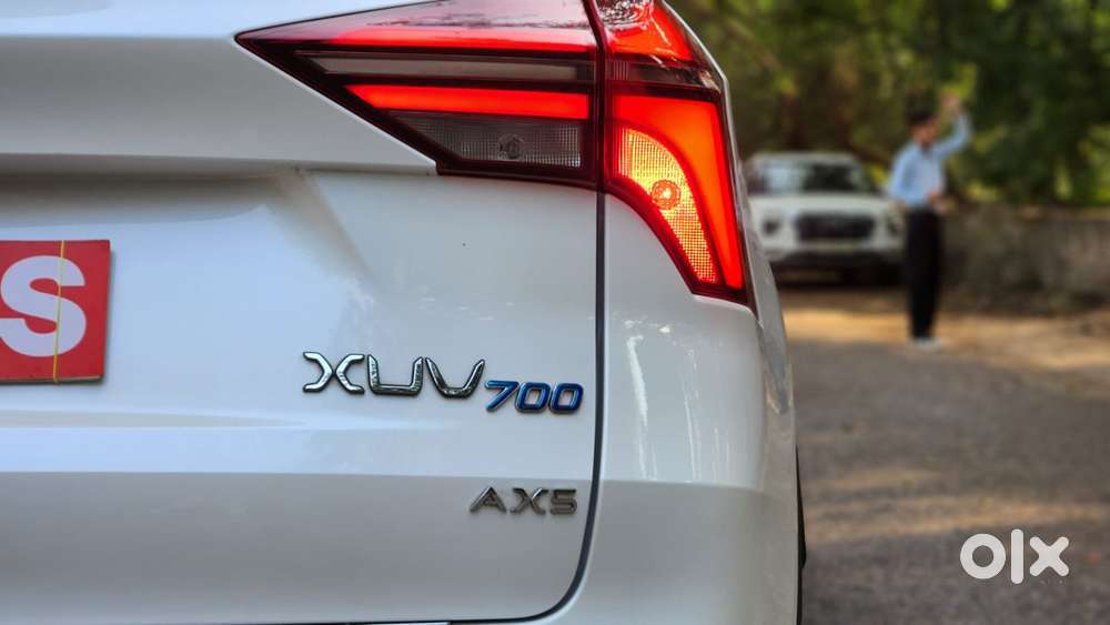 Mahindra Xuv700 2.0 Ax 5 Petrol Mt 7 Str, 2022, Petrol