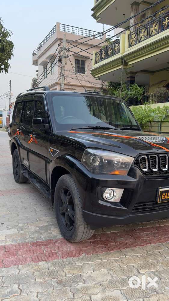 Mahindra Scorpio S10, 2016, Diesel