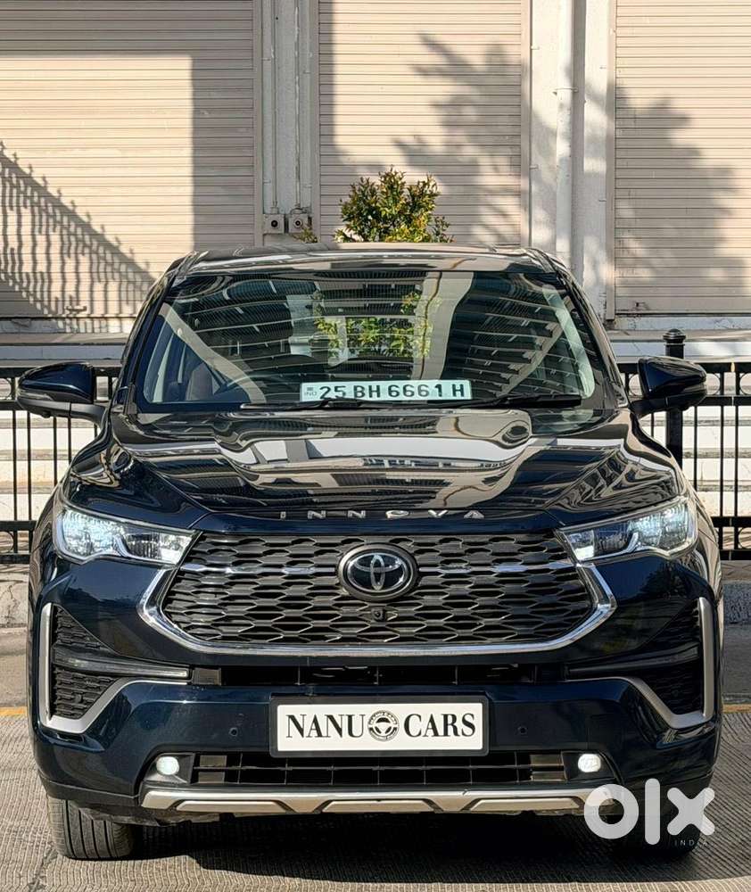 Toyota Innova Hycross 2.0 Zx Hybrid 7 Str, 2025, Petrol