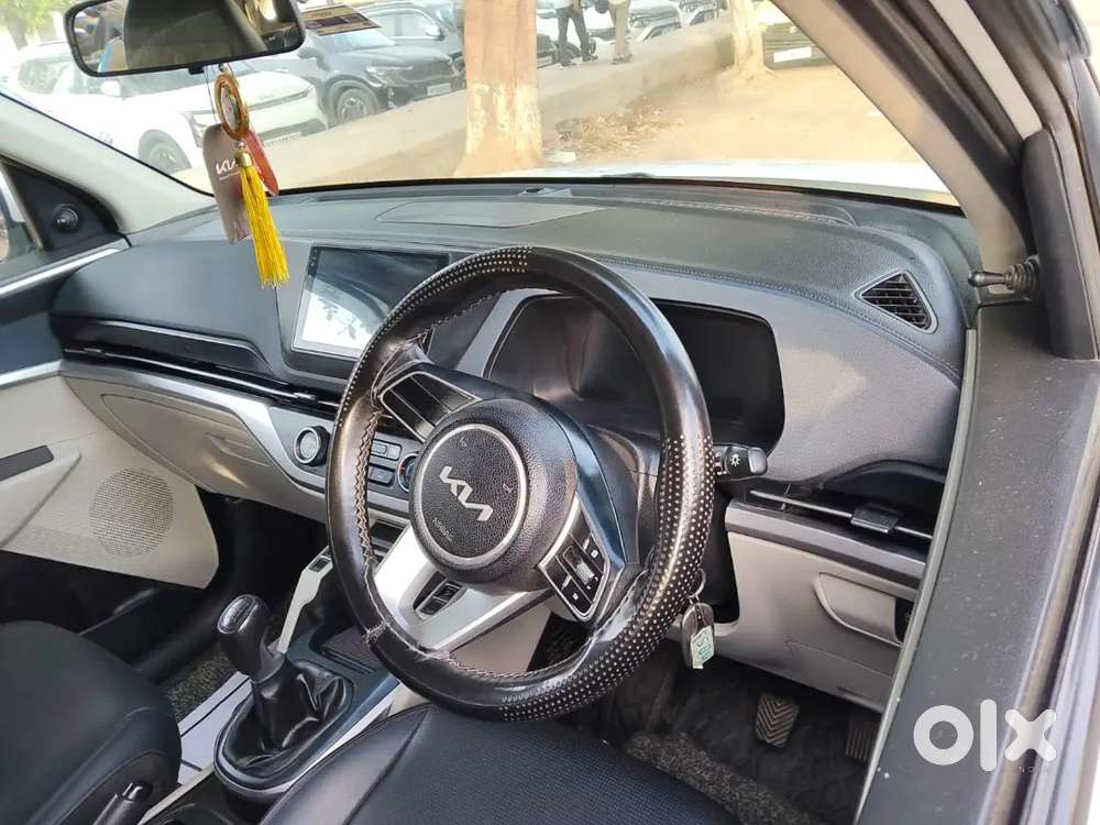 Kia Carens 2023 Diesel 62000 Km Driven