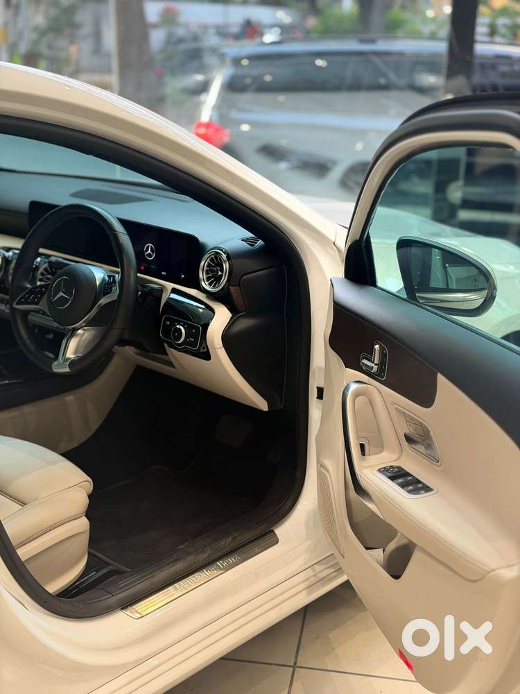 Mercedes-benz A-class Limousine 200, 2023, Petrol