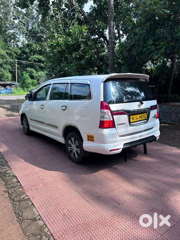 Toyota Innova Diesel 225000 Km Driven