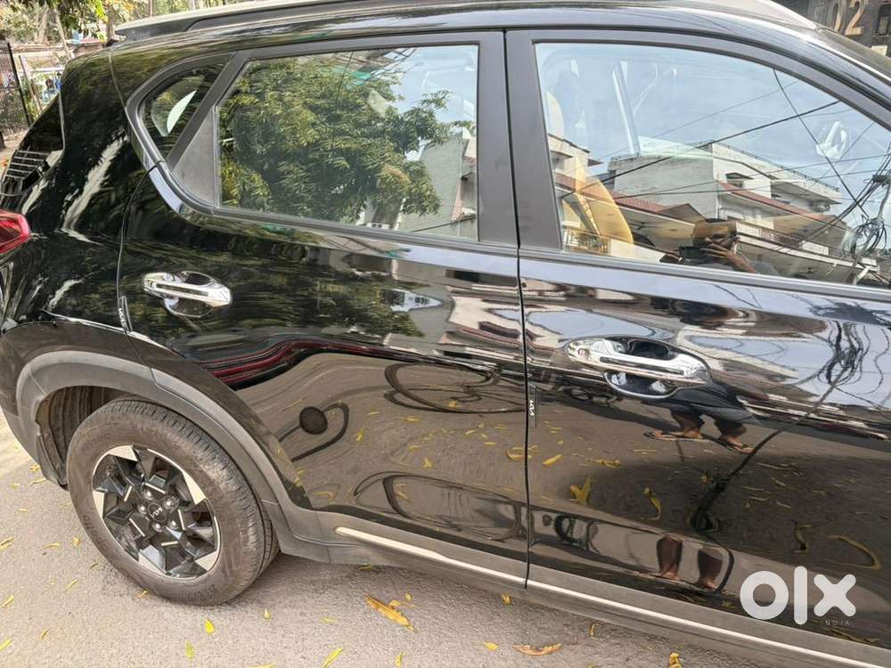 Kia Sonet 2025 Petrol Well Maintained