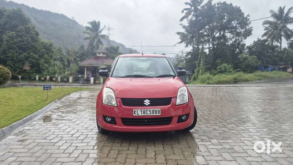 Maruti Suzuki Swift Vxi Bsiii, 2006, Petrol