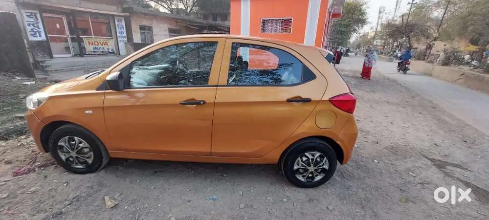 Tata Tiago 2017 Petrol 103753 Km Driven