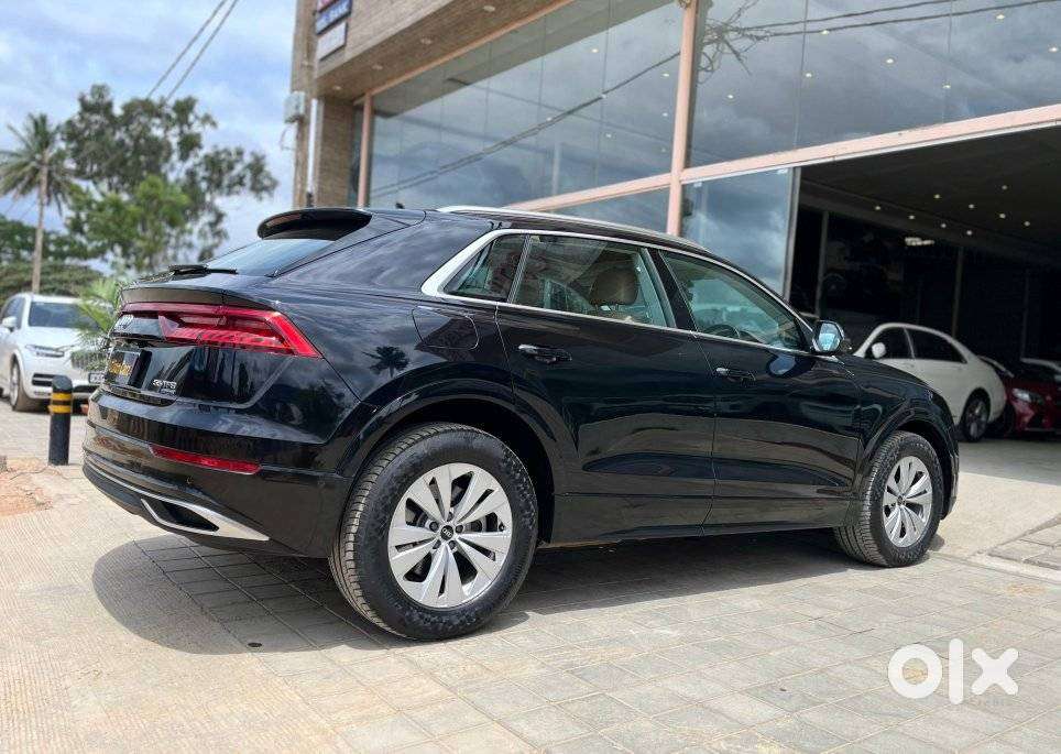 Audi Q8 3.0 Celebration Edition, 2021, Petrol