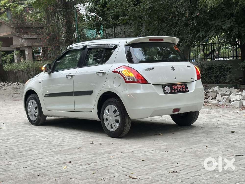Maruti Suzuki Swift Vxi Abs Bsiv, 2014, Petrol
