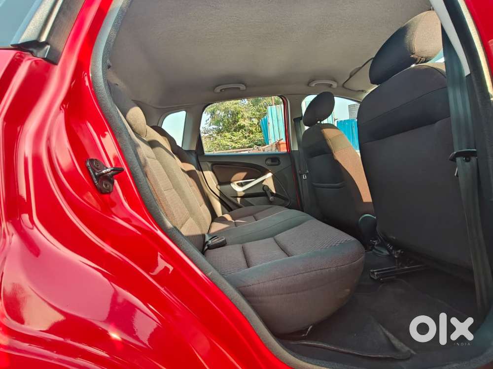 Ford Figo, 2010, Petrol