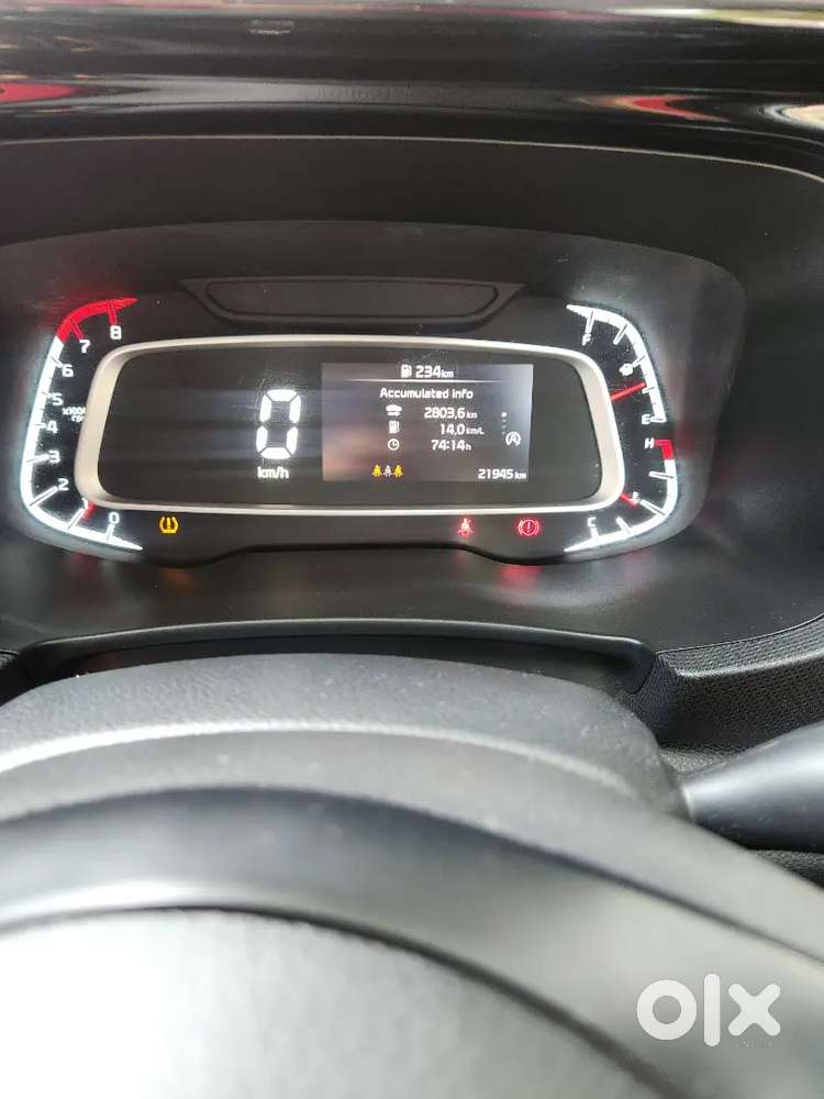 Kia Sonet 2024 Petrol 21945 Km Driven