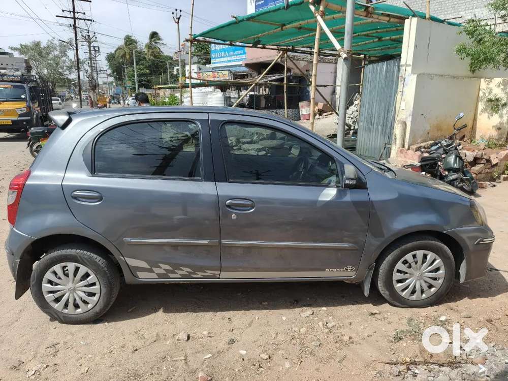 Toyota Etios Liva 2015