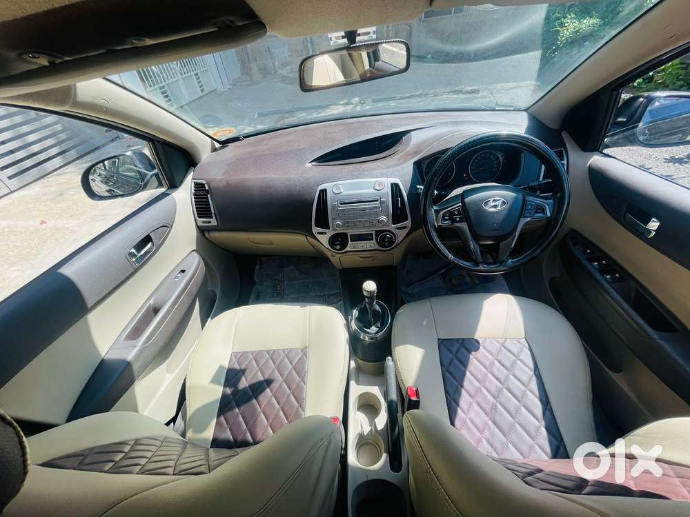 Hyundai I20 Sportz 1.2 Bs-iv, 2011, Petrol