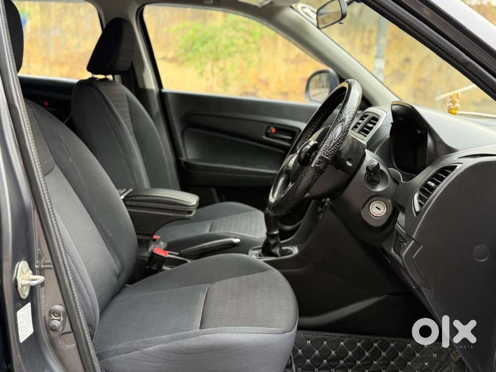 Maruti Suzuki Brezza 1.5 Lxi Smart Hybrid, 2020, Petrol