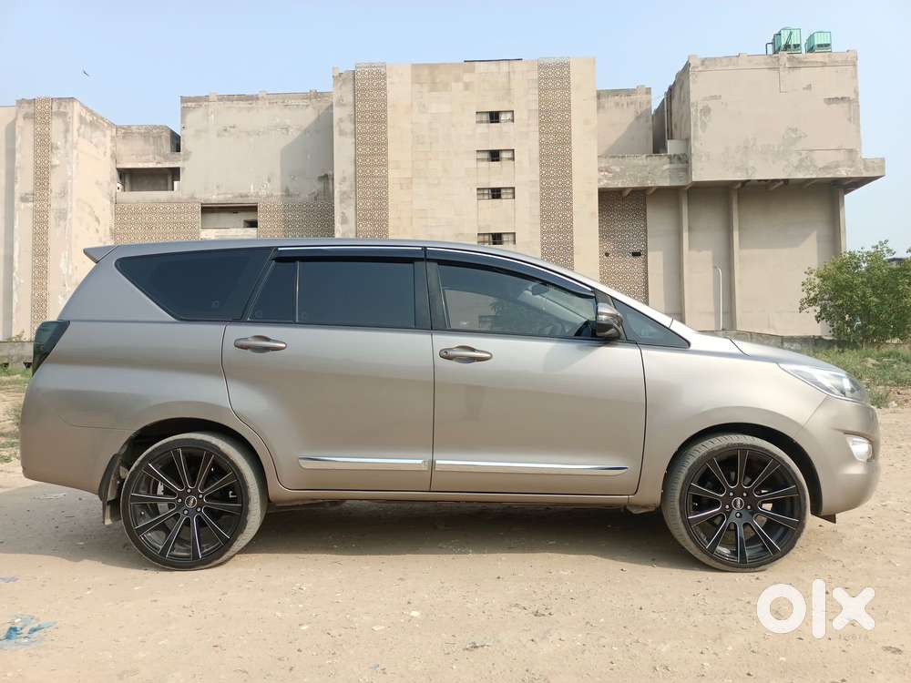 Toyota Innova Crysta 2.8 Gx At 7 Str, 2020, Petrol