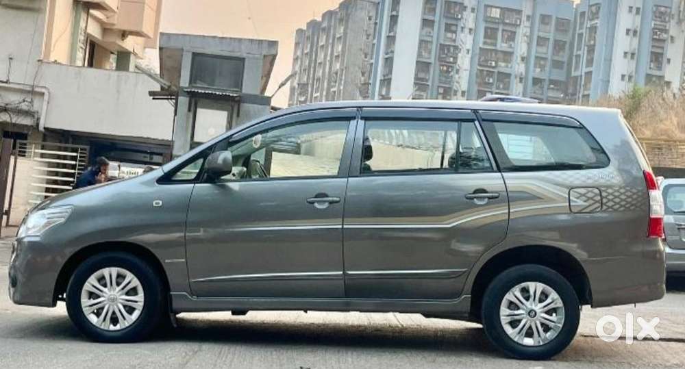 Toyota Innova 2.5 G (diesel) 8 Seater, 2014, Diesel