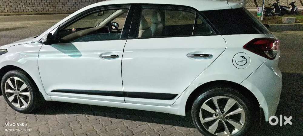 Hyundai I20 2014 Petrol 100000 Km Drive