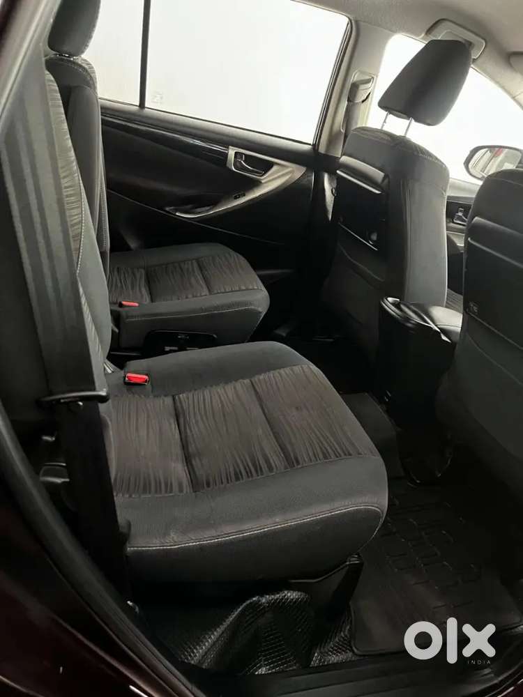 Toyota Innova Crysta Diesel Mt 2017