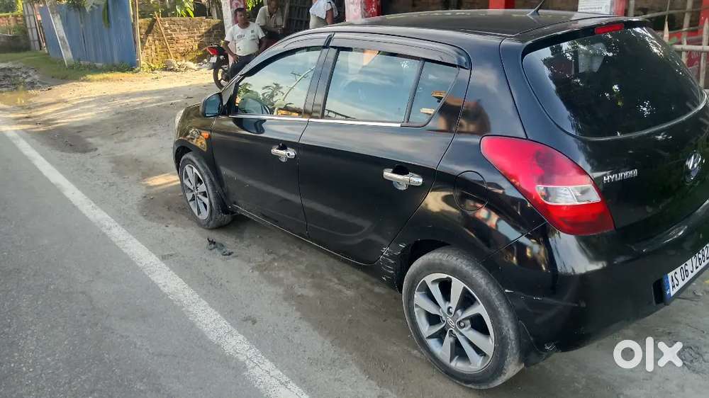Hyundai I20 Crdi Magna 2010 Model Car
