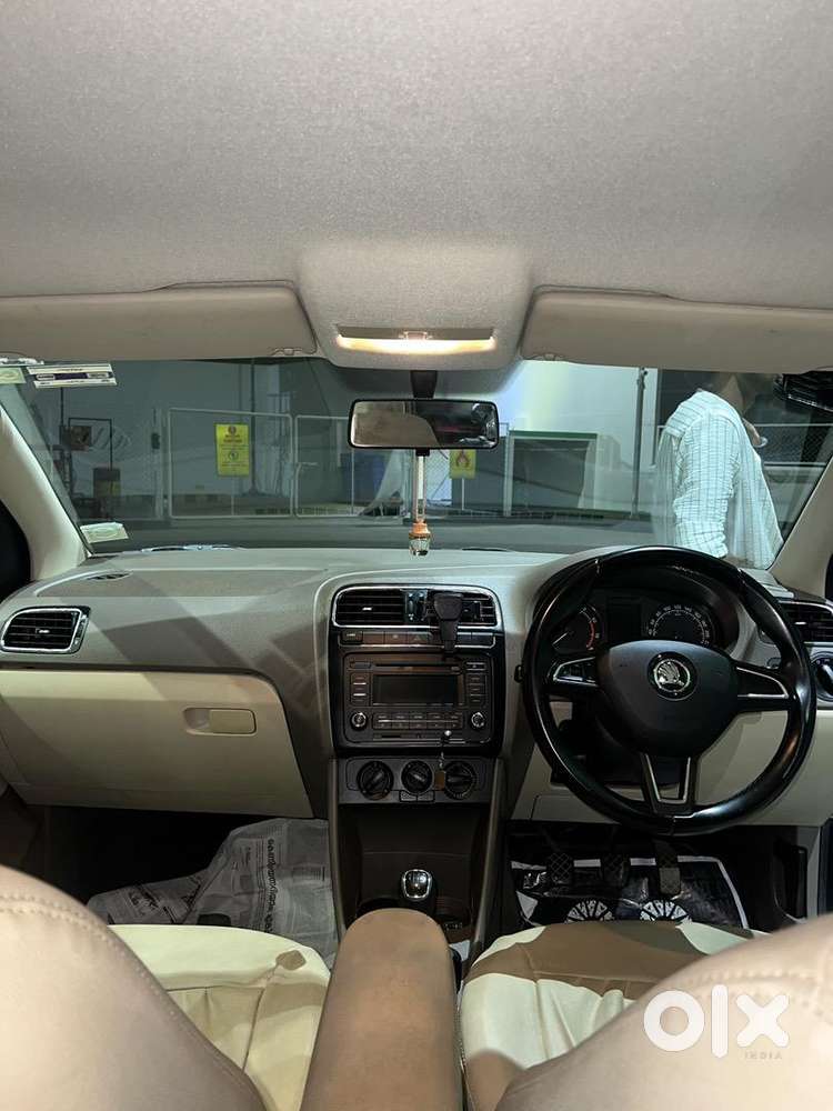 Skoda Superb Petrol 2016