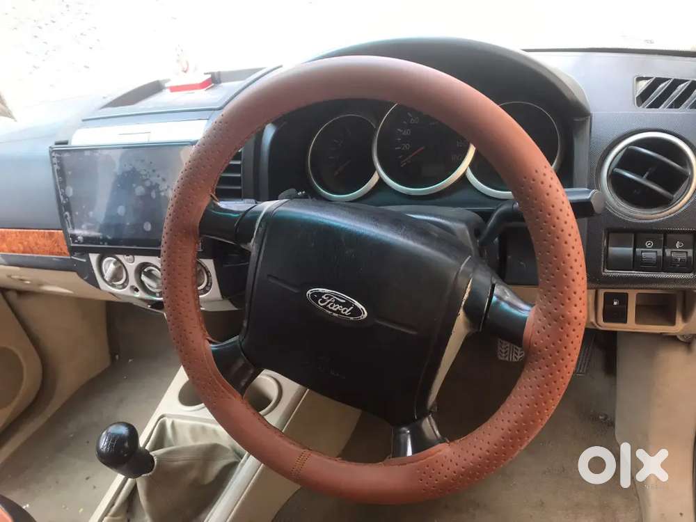 Ford Endeavour 3.0 Limited 2012