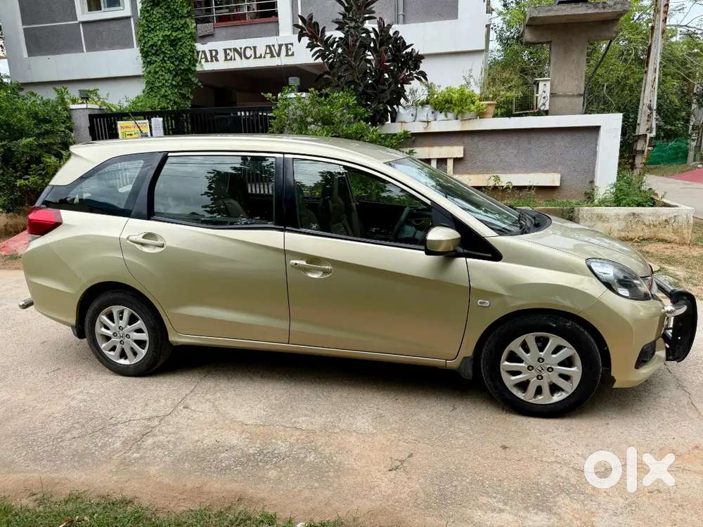 Honda Mobilio 1.5 V 2014