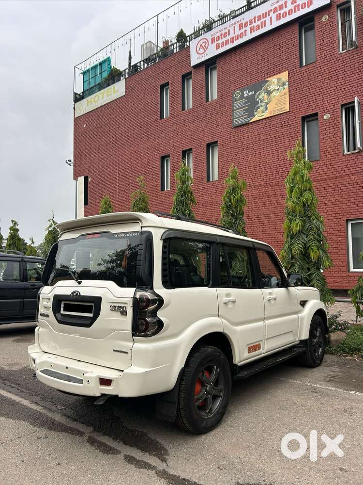 Mahindra Scorpio Classic 2.2 S 11 Mt 7 Str, 2017, Diesel