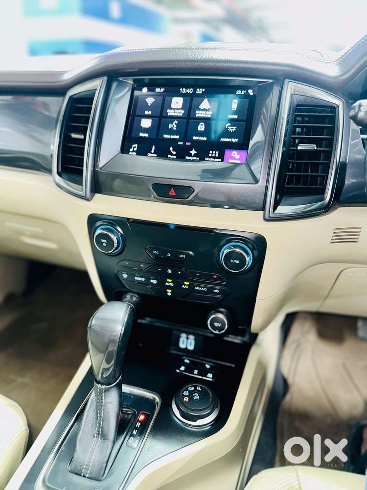 Ford Endeavour 3.2 Titanium At 4x4, 2017, Diesel