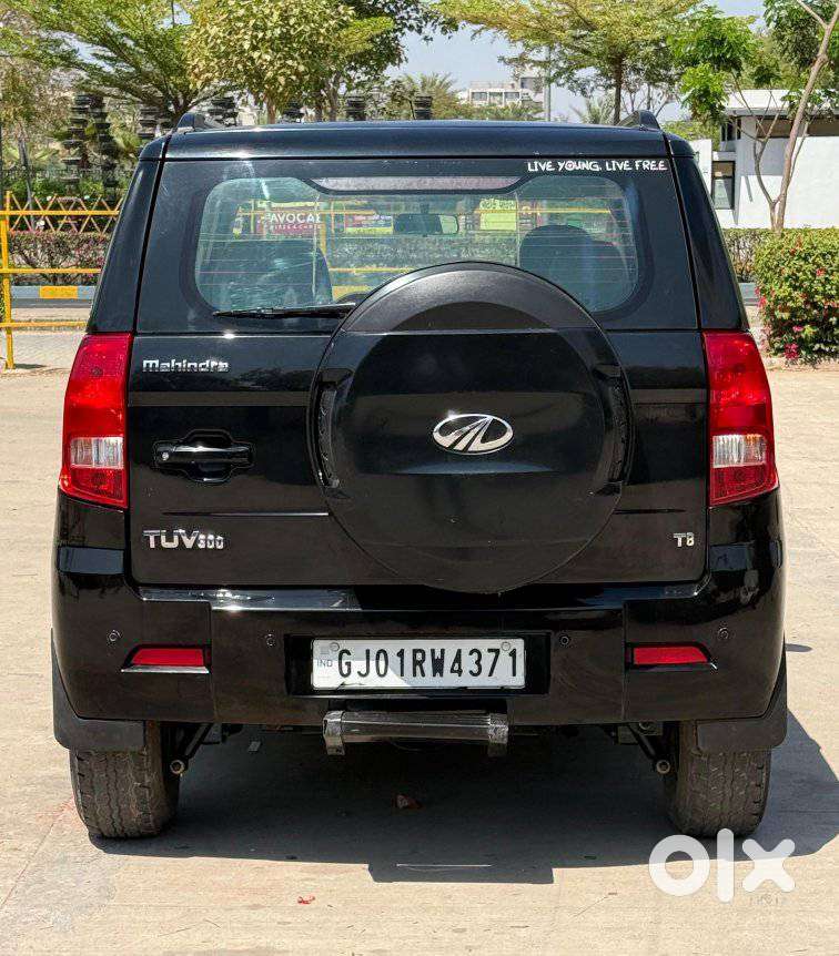 Mahindra Tuv 300