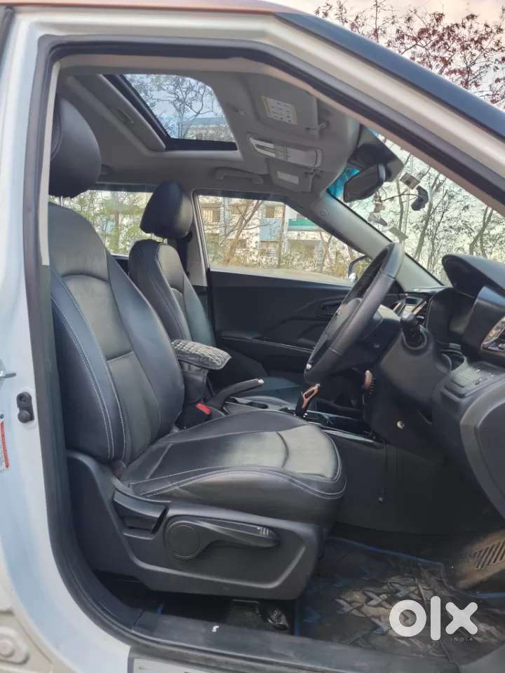 Mahindra Xuv400 Ev El Fast Charger, 2023, Electric