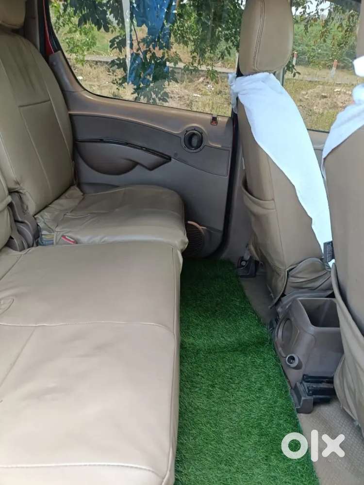 Mahindra Xylo 2012