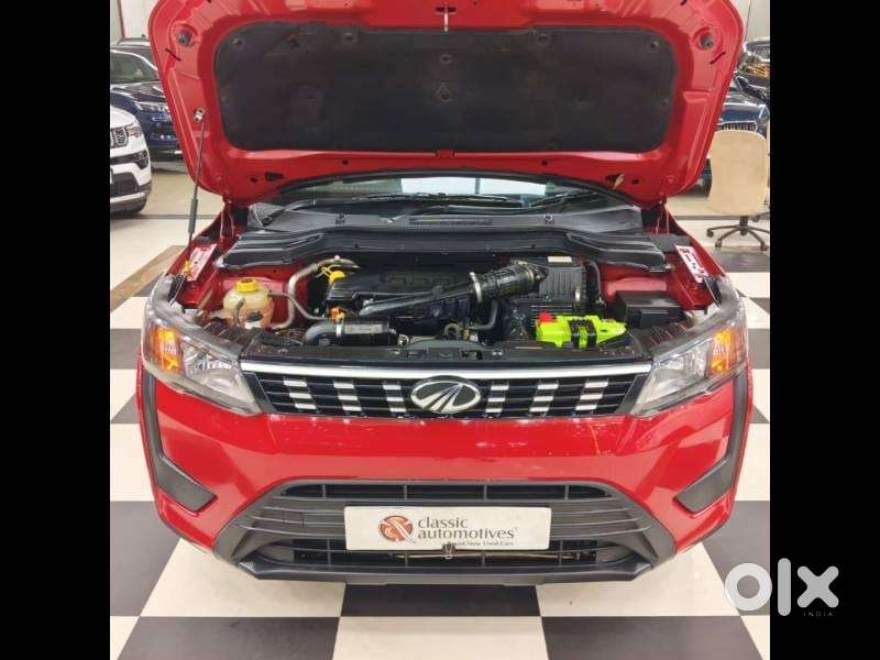 Mahindra Xuv300 1.2 W6 Amt Petrol, 2022, Petrol