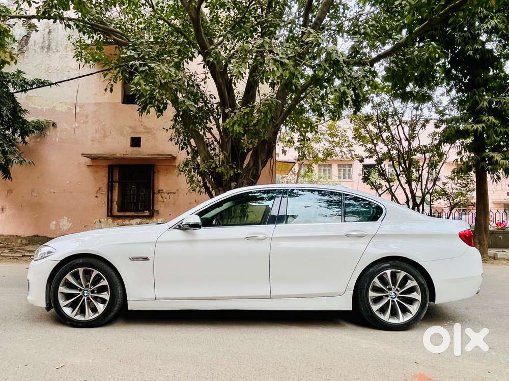 Bmw 5 Series 2.0 520i Luxury Line, 2016, Petrol