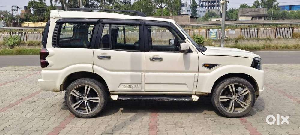 Mahindra Scorpio, 2016, Diesel