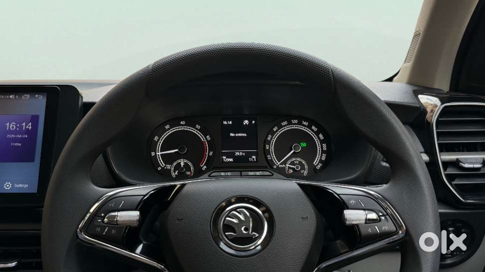 Skoda Kylaq Signature At, 2025, Petrol