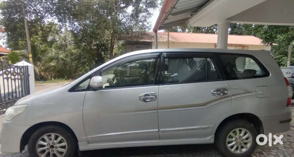 Toyota Innova 2014 Diesel Well Maintained