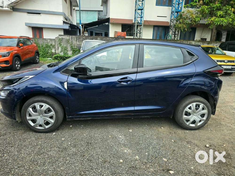 Tata Altroz 1.2 Xta Petrol Dct, 2022, Petrol