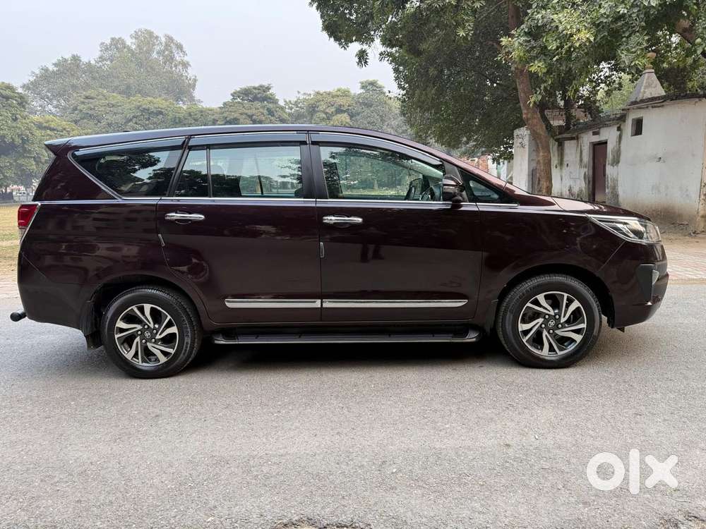 Toyota Innova Crysta 2.4 V 8 Str, 2021, Diesel