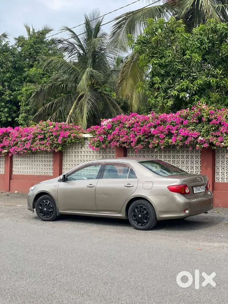 Toyota Corolla Altis 2010 Model Hybrid 2nd Owner